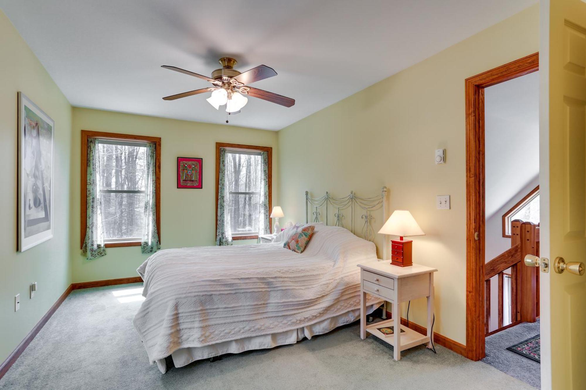Holiday home Wallenpaupack Fall Getaway With Deck! Lake Ariel